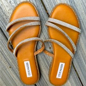 Steve Madden rhinestone Chris-cross strap sandals  - size 7 NWOT